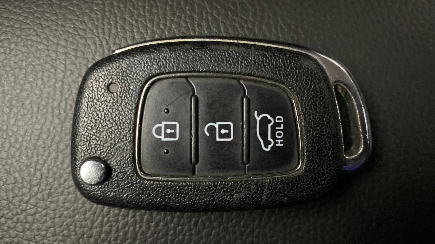 2016 Hyundai Creta E PLUS 1.6 PETROL, Petrol, Manual, 61,202 km, Key Close Up