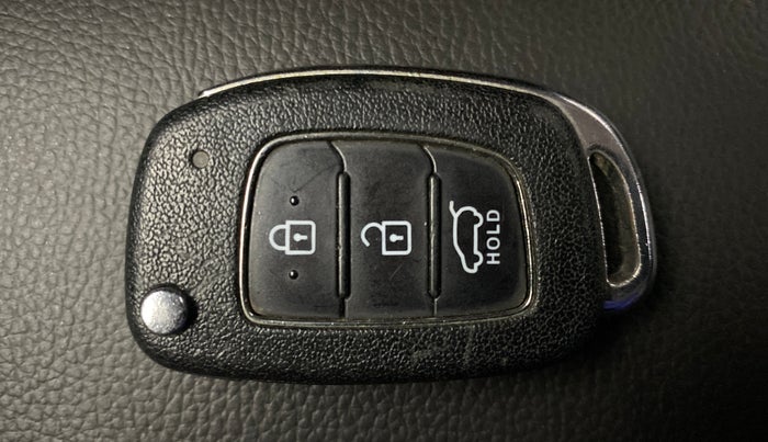 2016 Hyundai Creta E PLUS 1.6 PETROL, Petrol, Manual, 61,202 km, Key Close Up