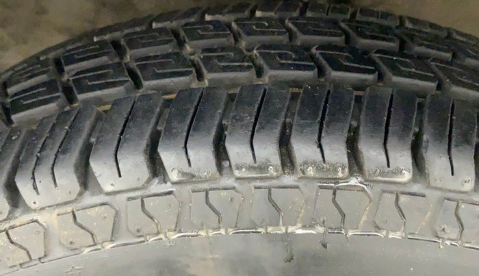 2010 Maruti Wagon R 1.0 LXI, Petrol, Manual, 67,394 km, Left Front Tyre Tread