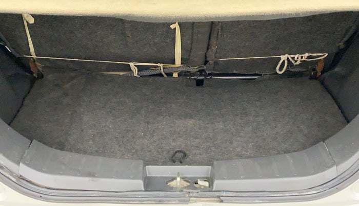 2010 Maruti Wagon R 1.0 LXI, Petrol, Manual, 67,394 km, Boot Inside