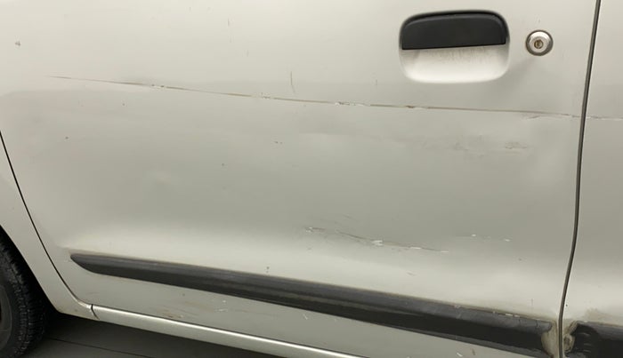 2010 Maruti Wagon R 1.0 LXI, Petrol, Manual, 67,394 km, Front passenger door - Minor scratches