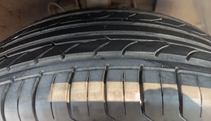 2019 Hyundai VENUE SX 1.0 TURBO, Petrol, Manual, 58,526 km, Right Front Tyre Tread