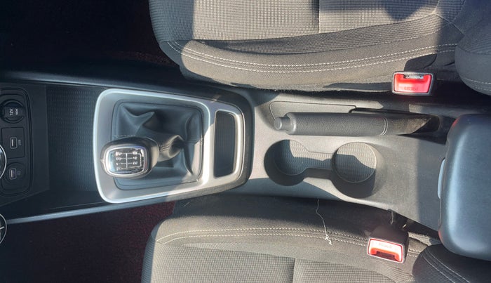 2019 Hyundai VENUE SX 1.0 TURBO, Petrol, Manual, 58,526 km, Gear Lever