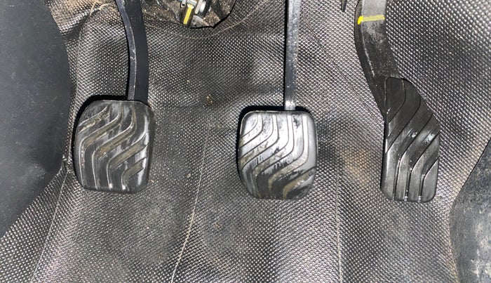 2021 Nissan MAGNITE XE, Petrol, Manual, 35,298 km, Pedals