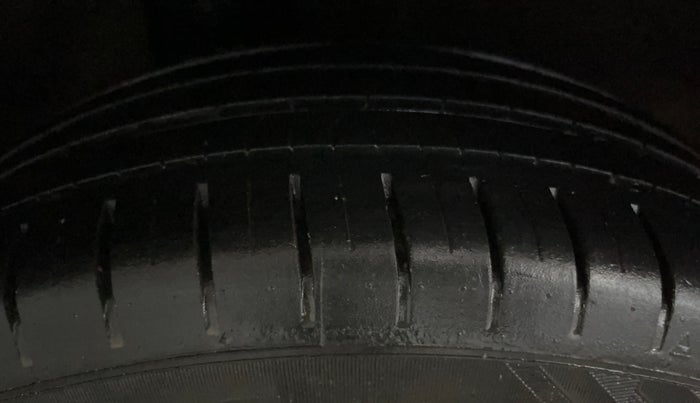2019 Maruti Baleno ALPHA PETROL 1.2, Petrol, Manual, 33,117 km, Right Rear Tyre Tread