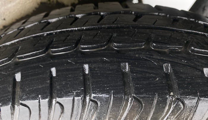 2013 Maruti Wagon R 1.0 LXI CNG, CNG, Manual, 68,380 km, Left Rear Tyre Tread