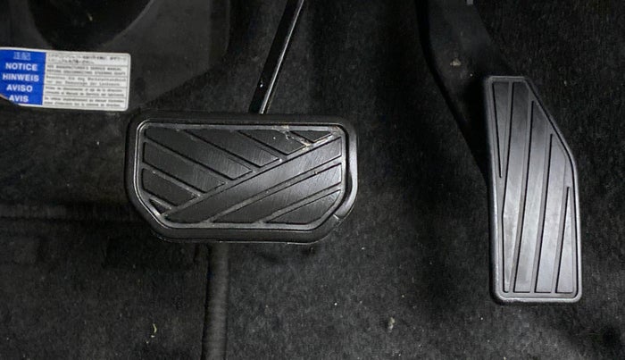 2018 Maruti IGNIS ZETA 1.3 AMT DUAL TONE, Diesel, Automatic, 12,270 km, Pedals