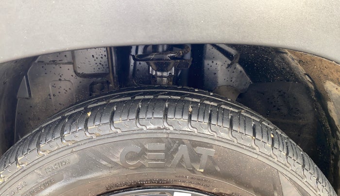 2021 Renault Kwid CLIMBER 1.0 AMT (O), Petrol, Automatic, 20,408 km, Left Front Tyre Tread