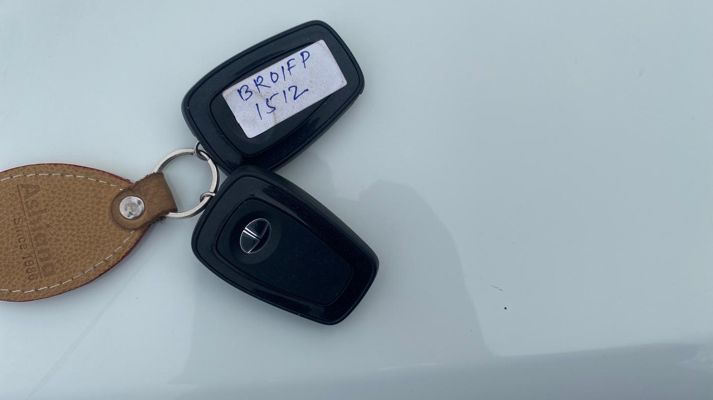 2022 Tata ALTROZ XZ PETROL, Petrol, Manual, 67,032 km, Key Close Up
