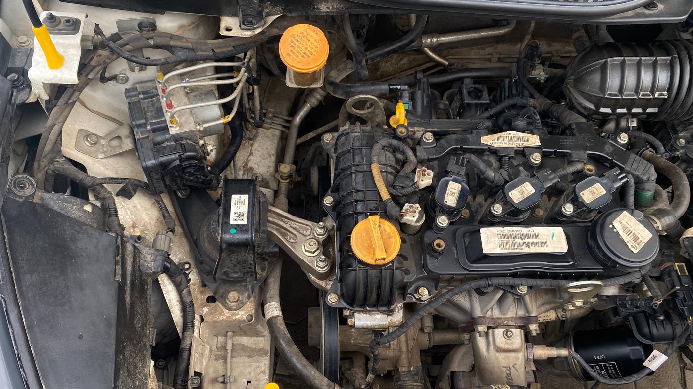 2022 Tata ALTROZ XZ PETROL, Petrol, Manual, 67,032 km, Engine View - Right