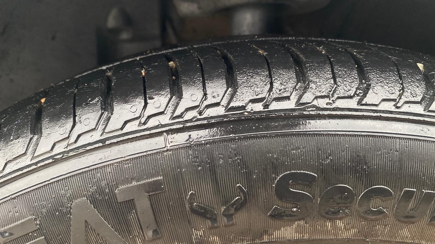 2022 Tata ALTROZ XZ PETROL, Petrol, Manual, 67,032 km, Right Front Tyre Tread