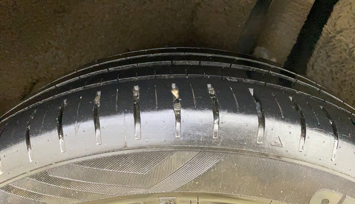 2017 Maruti Baleno ZETA CVT PETROL 1.2, Petrol, Automatic, 64,431 km, Left Rear Tyre Tread