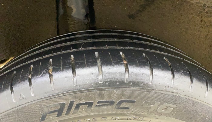 2017 Maruti Baleno ZETA CVT PETROL 1.2, Petrol, Automatic, 64,431 km, Right Rear Tyre Tread