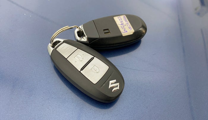 2017 Maruti Baleno ZETA CVT PETROL 1.2, Petrol, Automatic, 64,431 km, Key Close Up