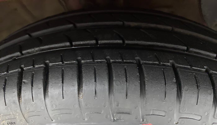 2020 Hyundai GRAND I10 NIOS SPORTZ AMT 1.2 KAPPA VTVT, Petrol, Automatic, 26,310 km, Right Front Tyre Tread