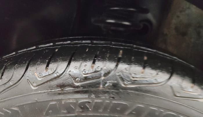 2018 Maruti IGNIS ZETA 1.2, Petrol, Manual, 70,625 km, Left Front Tyre Tread