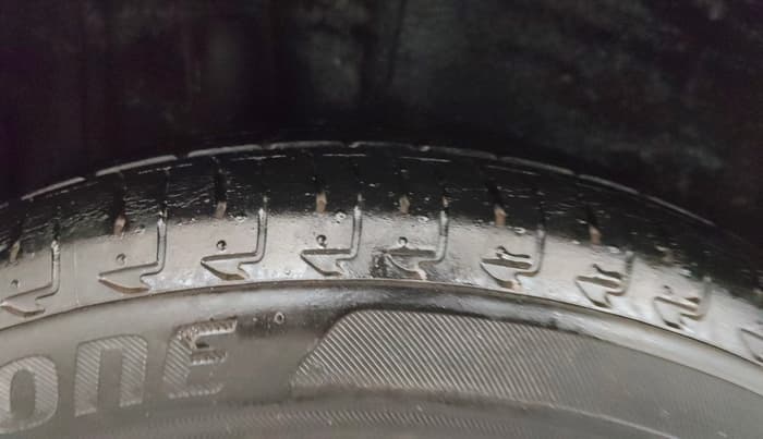 2018 Maruti IGNIS ZETA 1.2, Petrol, Manual, 70,625 km, Right Rear Tyre Tread