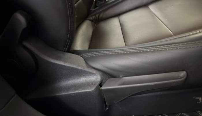 2022 Skoda SLAVIA AMBITION 1.0L TSI MT, Petrol, Manual, 35,731 km, Driver Side Adjustment Panel