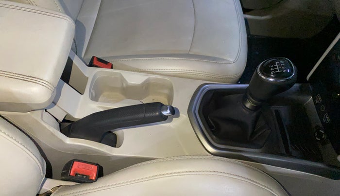 2021 Mahindra XUV300 W8 (O) 1.2 PETROL, Petrol, Manual, 67,600 km, Gear Lever