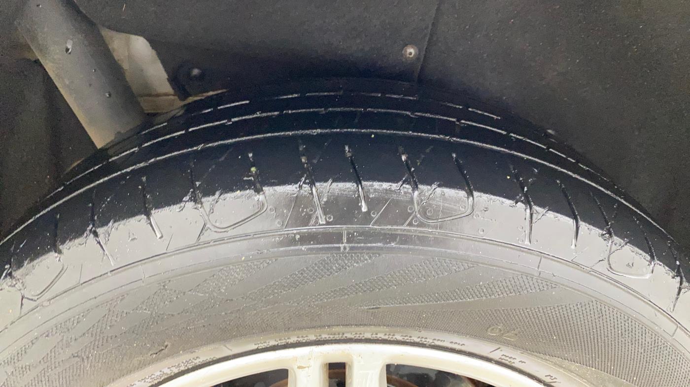2018 Mahindra MARAZZO M6 8 STR, Diesel, Manual, 1,44,295 km, Right Rear Tyre Tread
