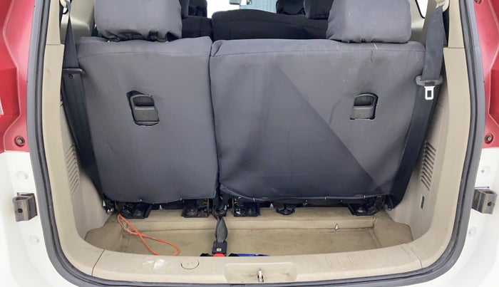 2018 Mahindra MARAZZO M6 8 STR, Diesel, Manual, 1,44,295 km, Boot Inside