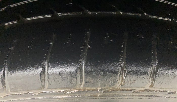 2018 Honda City 1.5L I-VTE V CVT, Petrol, Automatic, 38,846 km, Left Front Tyre Tread