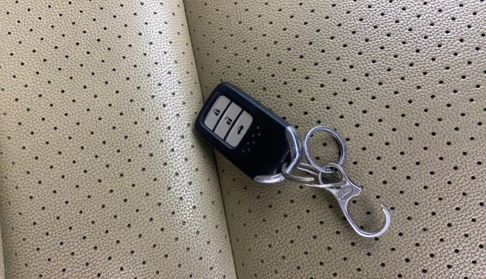 2018 Honda City 1.5L I-VTE V CVT, Petrol, Automatic, 38,846 km, Key Close Up