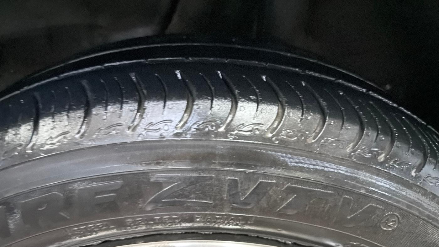 2021 Honda Amaze 1.2L I-VTEC VX CVT, Petrol, Automatic, 14,152 km, Left Rear Tyre Tread