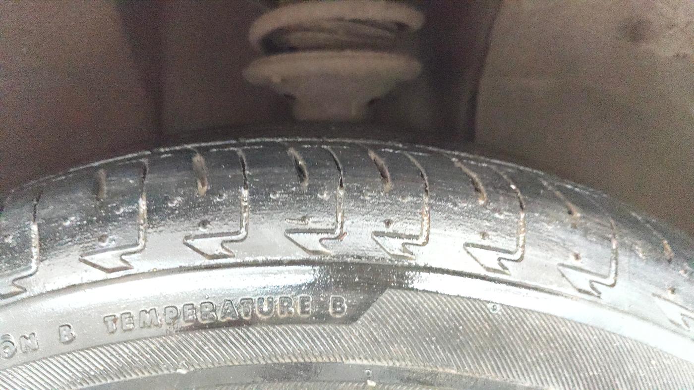 2023 Maruti Celerio VXI CNG, CNG, Manual, 27,380 km, Right Front Tyre Tread