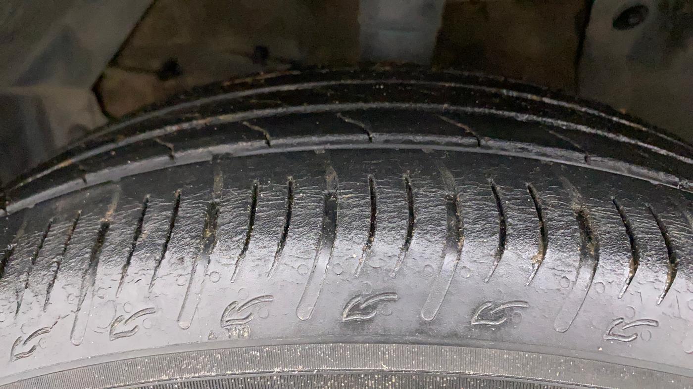 2022 Maruti BREZZA ZXI SMART HYBRID , Petrol, Manual, 66,111 km, Left Front Tyre Tread