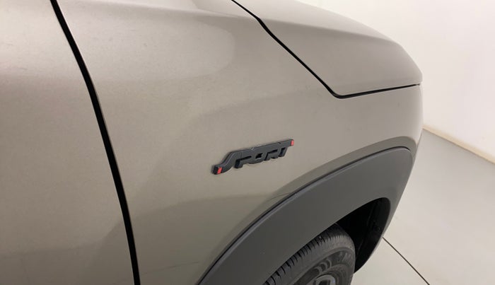 2022 Maruti BREZZA ZXI SMART HYBRID , Petrol, Manual, 66,111 km, Right fender - Slightly dented