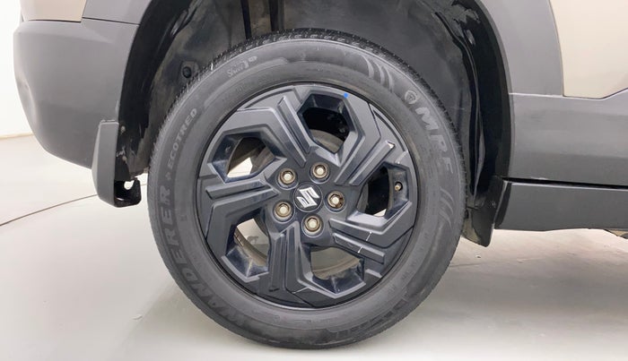 2022 Maruti BREZZA ZXI SMART HYBRID , Petrol, Manual, 66,111 km, Right Rear Wheel