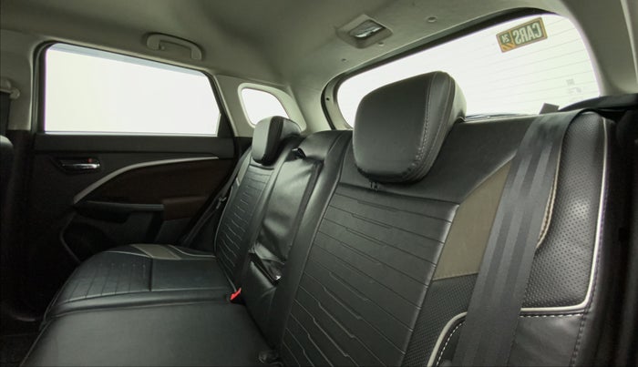 2022 Maruti BREZZA ZXI SMART HYBRID , Petrol, Manual, 66,111 km, Right Side Rear Door Cabin