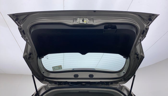 2022 Maruti BREZZA ZXI SMART HYBRID , Petrol, Manual, 66,111 km, Boot Door Open
