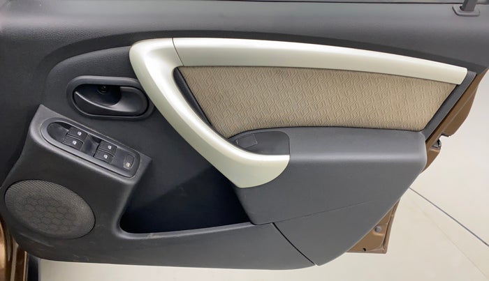2014 Renault Duster 85 PS RXL PLUS DIESEL, Diesel, Manual, 1,10,526 km, Driver Side Door Panels Control