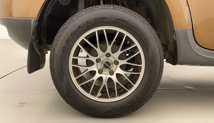 2014 Renault Duster 85 PS RXL PLUS DIESEL, Diesel, Manual, 1,10,526 km, Right Rear Wheel