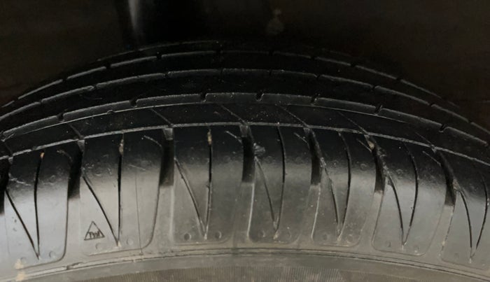 2021 KIA SONET HTX 1.0 IMT, Petrol, Manual, 29,860 km, Right Rear Tyre Tread