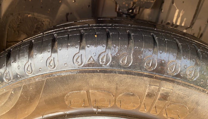 2021 Datsun Redi Go T, Petrol, Manual, 38,975 km, Right Front Tyre Tread