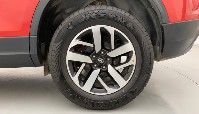 2020 Tata Harrier XZA PLUS 2.0L, Diesel, Automatic, 68,859 km, Left Rear Wheel