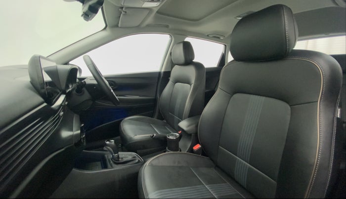 2020 Hyundai NEW I20 ASTA (O) 1.0 TURBO GDI DCT, Petrol, Automatic, 13,235 km, Right Side Front Door Cabin