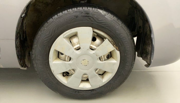 2012 Maruti Wagon R 1.0 LXI CNG, CNG, Manual, 96,233 km, Right Front Wheel