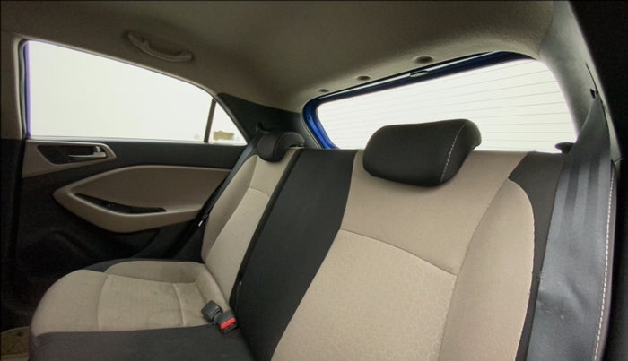 2015 Hyundai Elite i20 ASTA 1.2, Petrol, Manual, 54,154 km, Right Side Rear Door Cabin