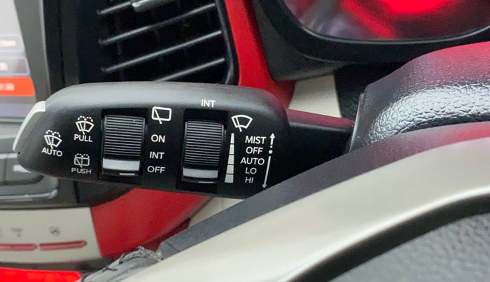 2021 Mahindra XUV300 W8 (O) 1.2 PETROL, Petrol, Manual, 19,034 km, Rain Sensing Wipers