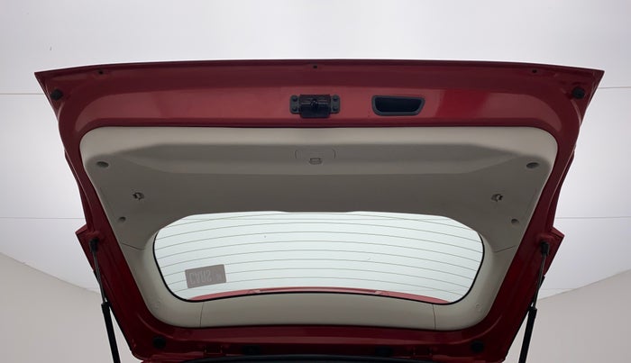 2021 Mahindra XUV300 W8 (O) 1.2 PETROL, Petrol, Manual, 19,034 km, Boot Door Open