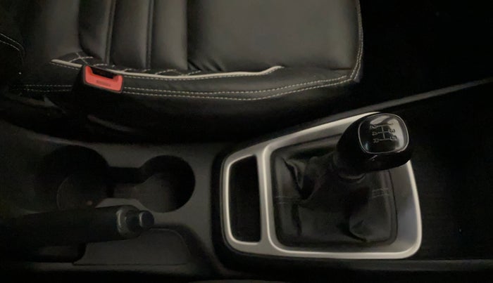 2019 Hyundai VENUE S 1.2, Petrol, Manual, 1,14,340 km, Gear Lever