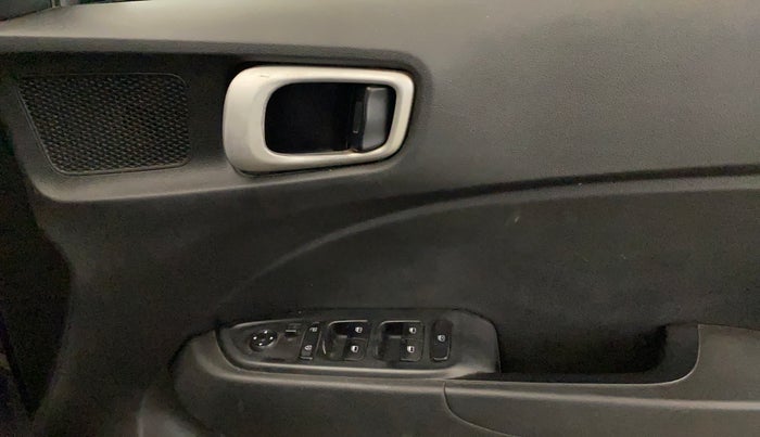 2019 Hyundai VENUE S 1.2, Petrol, Manual, 1,14,340 km, Driver Side Door Panels Control