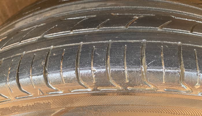 2020 Maruti Ertiga ZXI SHVS, Petrol, Manual, 97,754 km, Right Front Tyre Tread