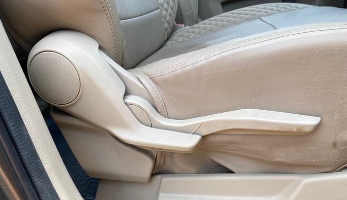 2020 Maruti Ertiga ZXI SHVS, Petrol, Manual, 97,754 km, Driver Side Adjustment Panel