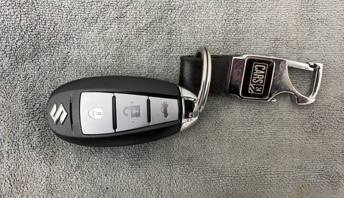 2019 Maruti Ciaz ALPHA 1.5 SHVS PETROL, Petrol, Manual, 44,180 km, Lock system - Dork lock functional only from remote key