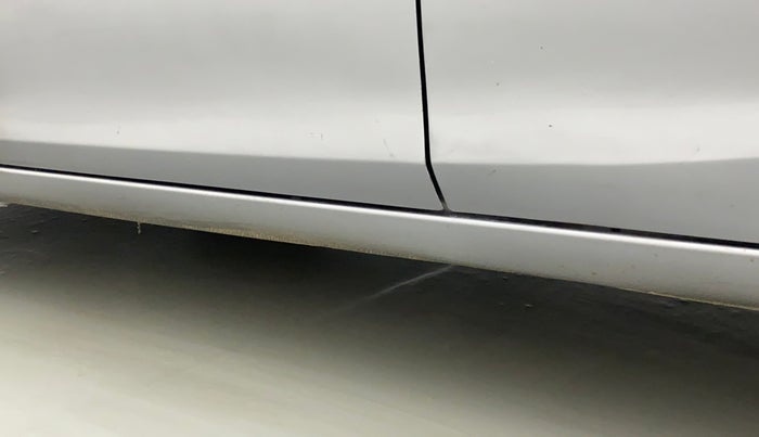 2019 Maruti Ciaz ALPHA 1.5 SHVS PETROL, Petrol, Manual, 44,180 km, Left running board - Minor scratches
